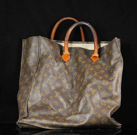 louis vuitton tote|classic louis vuitton tote.